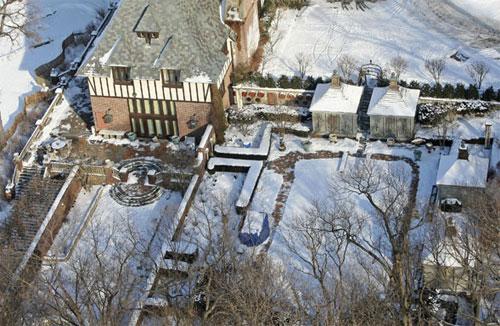 Еще один дом для Бранджелинов