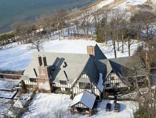 Еще один дом для Бранджелинов