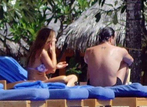 Джери Холливелл потеряла стыд на Мальдивах