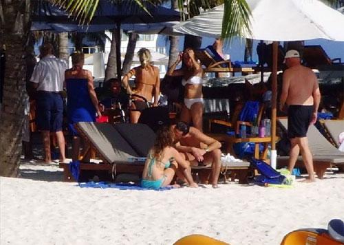 Джери Холливелл потеряла стыд на Мальдивах