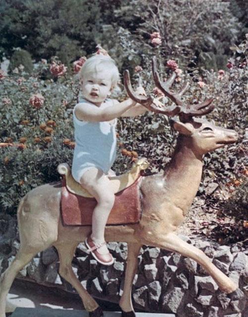 Российские звезды сами выкладывают детские фото в сеть.Часть 2