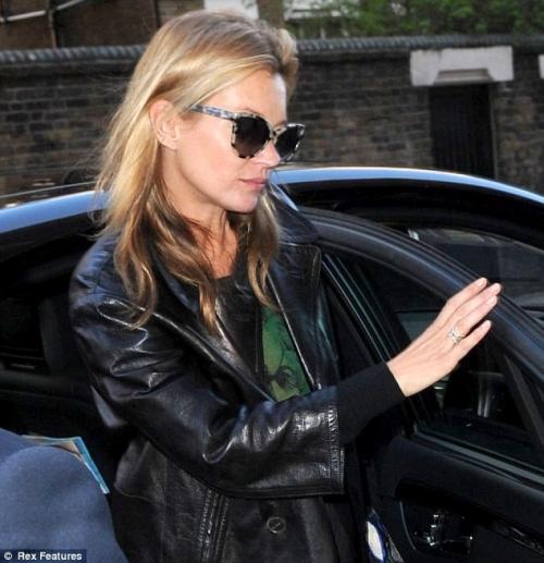 Знаменитости, подвергшиеся домашнему насилию