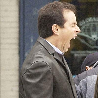 Спят усталые звездушки: зевающие знаменитости