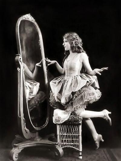 Редкие фотографии всемирно известных звезд. Часть 5