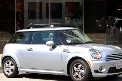 Кэти Холмс показала безупречную попку