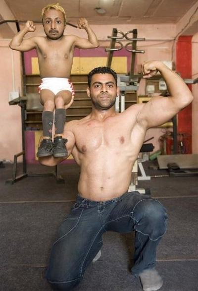 Самый маленький культурист приехал в Лондон