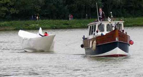В большое плавание — на  бумажном корабле