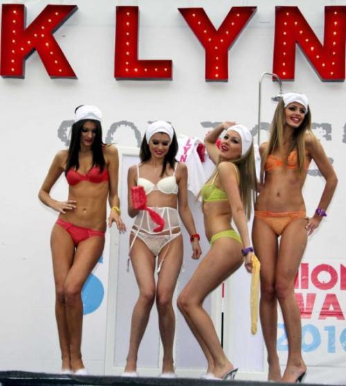 В Ливане прошел показ нижнего белья