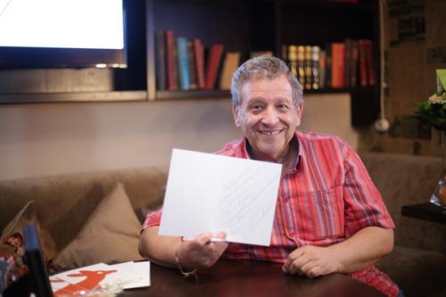 Гоша Куценко и Константин Хабенский отправили открытки детям