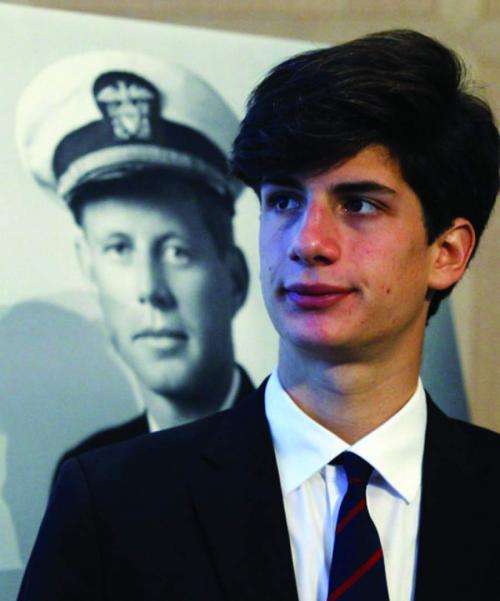 Внуки и внучки звезд, которые очень на них похожи