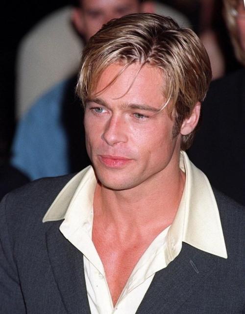 Топ-15 знаменитостей, которые в прошлом были стриптизерами