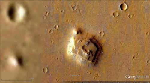 Города, статуи и пирамиды: находки на Марсе, которым не находятся объяснения