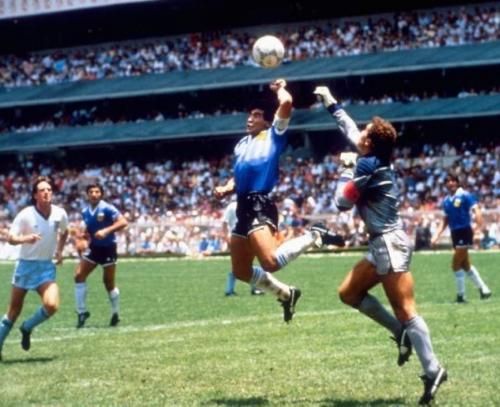 Герои и антигерои всех чемпионатов мира по футболу с 1930 по 2014 годы