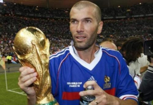 Герои и антигерои всех чемпионатов мира по футболу с 1930 по 2014 годы