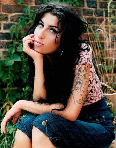 Фотоальбом легенды: правила жизни Эми Уайнхаус