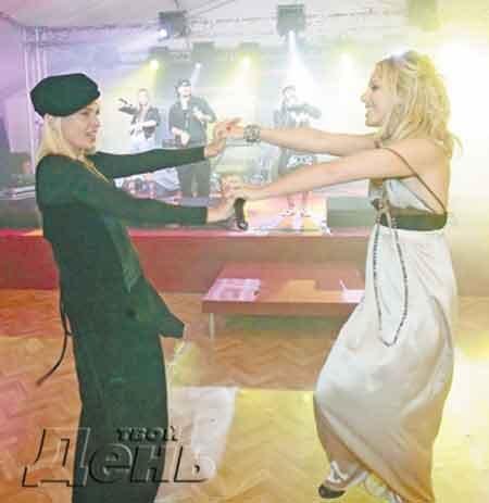 На дне рождения Крутого Басков и Собчак устроили дикие танцы