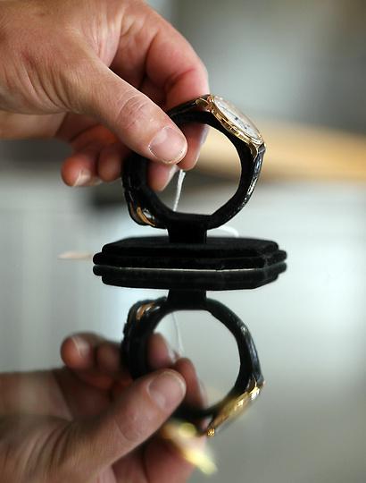 Вещи "афериста века" Бернарда Мэдоффа выставлены на продажу