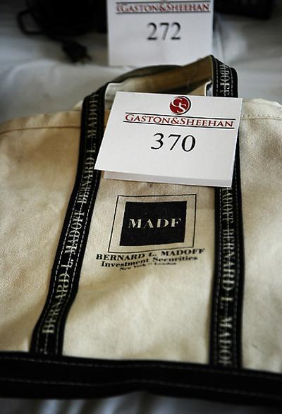 Вещи "афериста века" Бернарда Мэдоффа выставлены на продажу