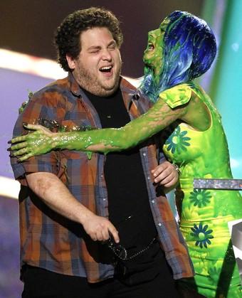 Кэти Пери плеснули зеленью  в лицо