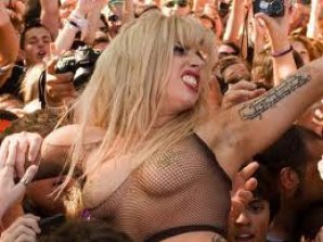 Самые безумные наряды Леди Гага