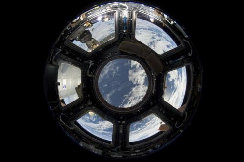 Как живут астронавты на борту МКС: уникальные фото