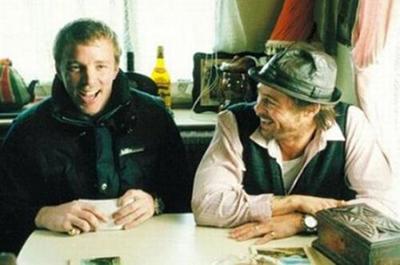 Закулисный смех между дублями в знаменитых фильмах