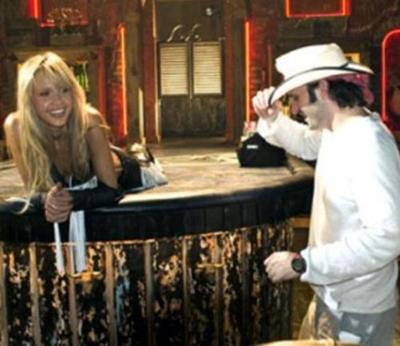 Закулисный смех между дублями в знаменитых фильмах