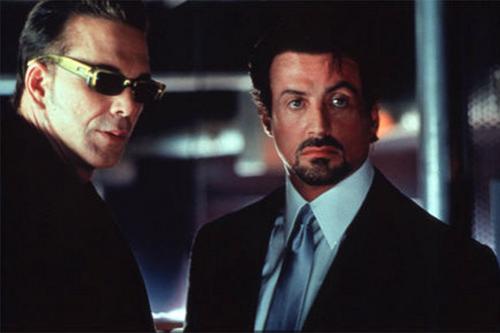 Сталлоне забрался на русское судно