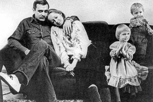 25 звездных пар, доказавших, что любовь может длиться долго