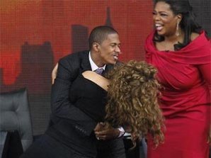 Муж завалил Мэрайу Керри прямо в телевизионной студии