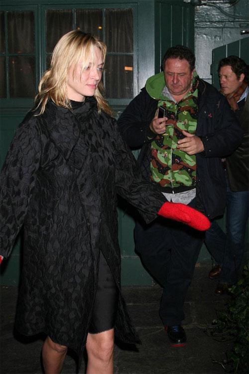 Ума Турман уже начала отмечать Рождество