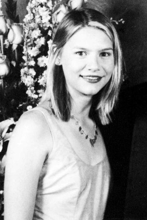 Фотографии знаменитостей с выпускного вечера