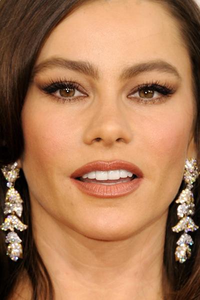 Косметологи раскрыли секреты идеальной кожи звезд