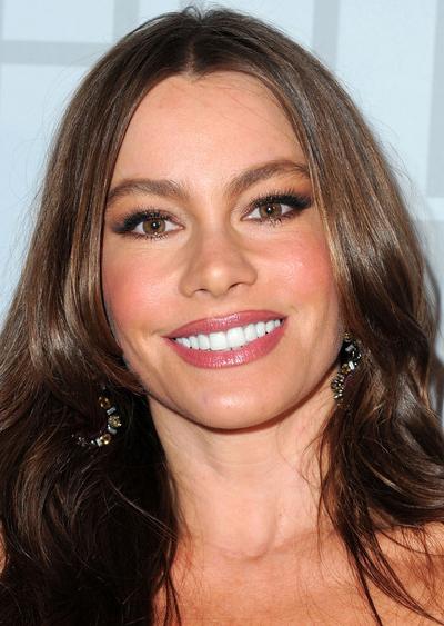 Косметологи раскрыли секреты идеальной кожи звезд