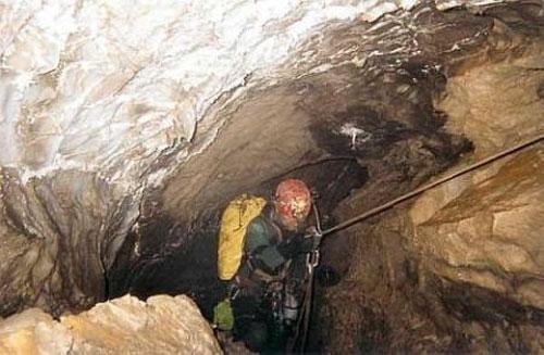 Топ-10 самых глубоких пещер мира