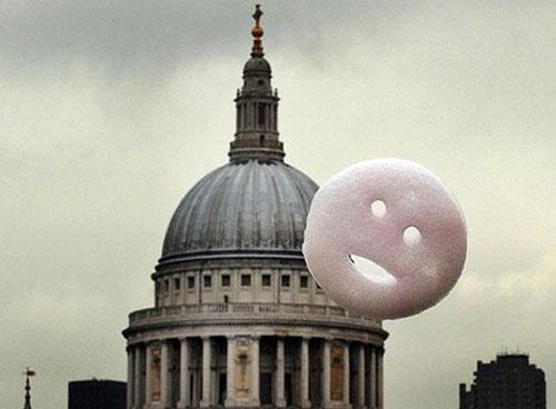 Улыбающиеся облака летали над Лондоном