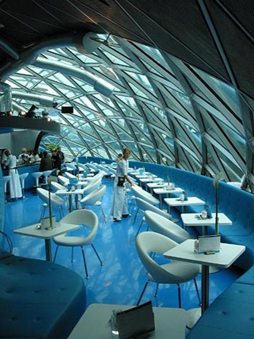 Виртуальный мост "родил" остров посреди реки