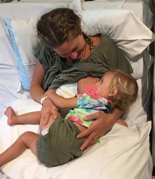 31-летняя австралийка обрела радость жизни, избавившись от грудных имплантов