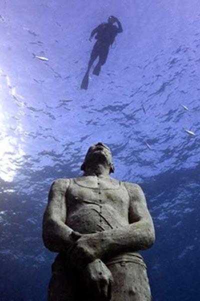 Самый большой подводный музей появился  в Мексике