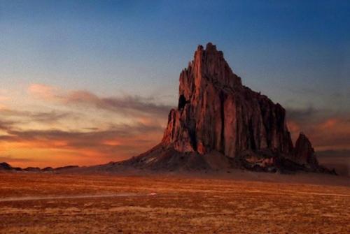 15 самых загадочных находок, обнаруженных в пустынях по всему миру