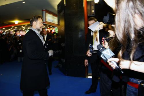 Рассел Кроу и российские знаменитости на премьере «Ноя»