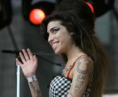 Топ-9 знаменитых татуированных женщин