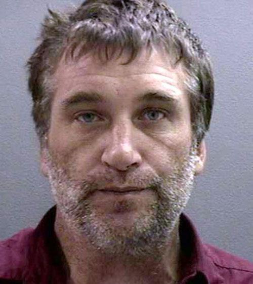 Преступные и знаменитые: за что попадают за решетку звезды