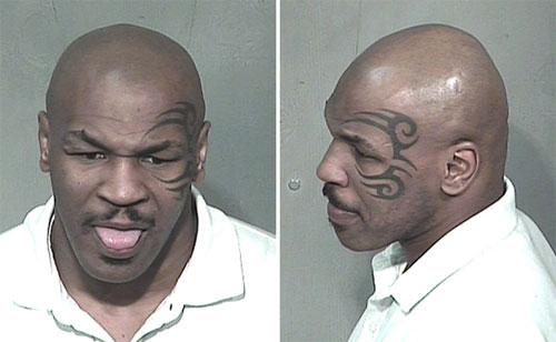 Преступные и знаменитые: за что попадают за решетку звезды