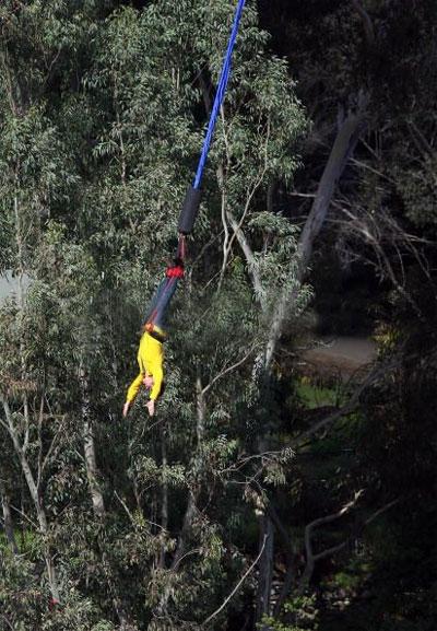 Джим Керри сиганул с «моста самоубийц»