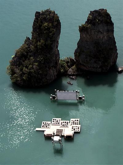 Первый в мире плавающий кинотеатр построили в Таиланде