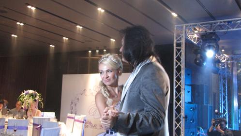 Рудковская и Плющенко сыграли свадьбу на Рублевке