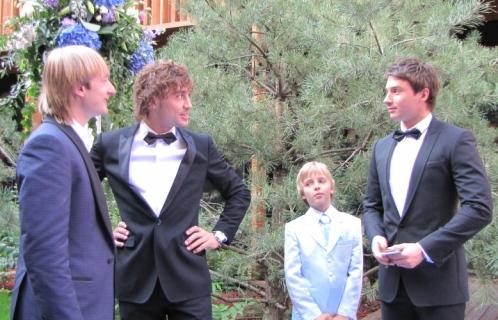 Рудковская и Плющенко сыграли свадьбу на Рублевке