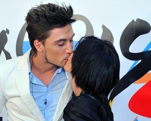 Любовники и любовницы звезд: секреты интимной жизни любвеобильных знаменитостей