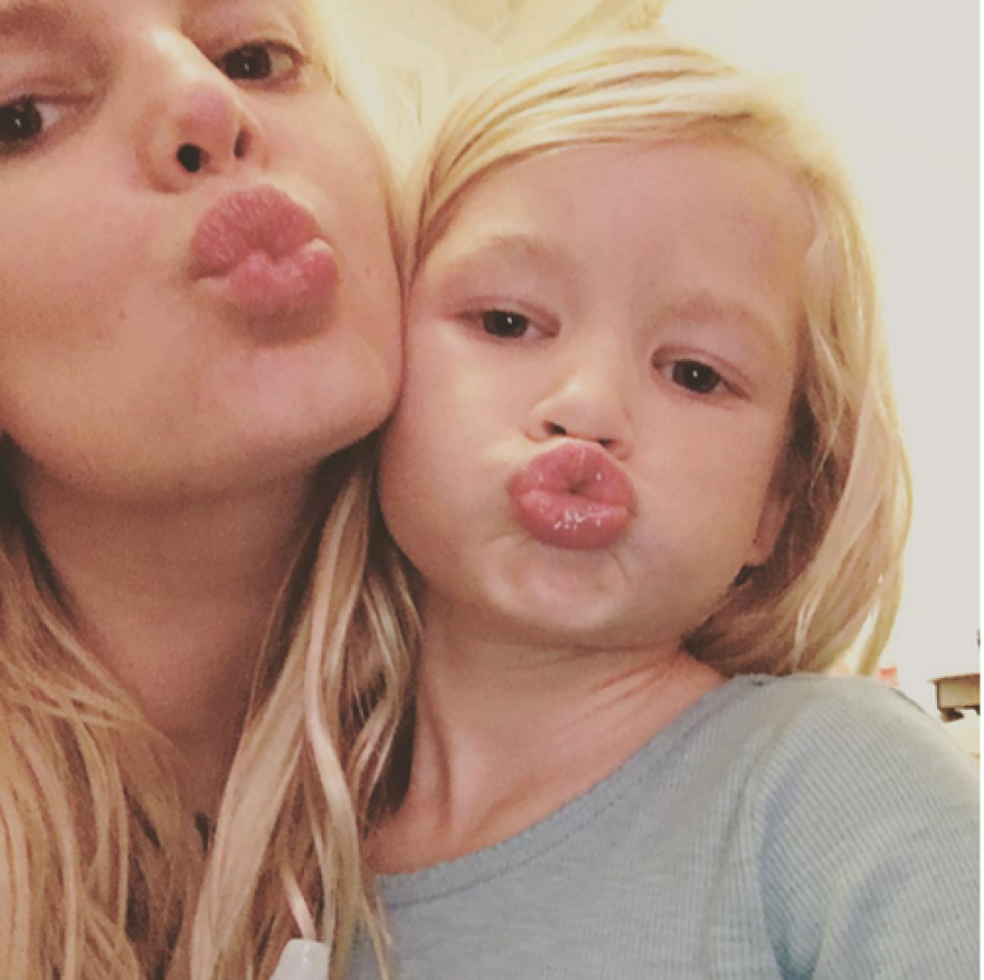 Как две капли: дети звезд, "скопировавшие" своих родителей